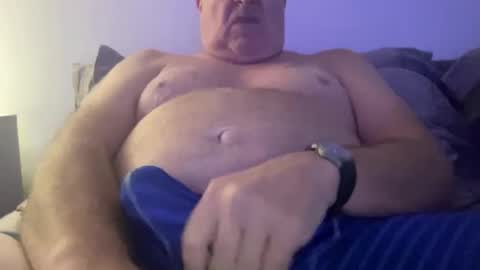 willieb777 online show from 10.04.25