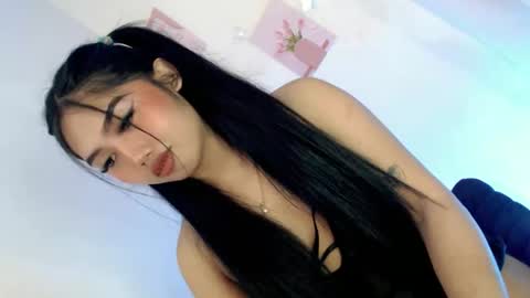 Snapshot of willing_and_wet chatting on 02.15.26 LE XI online show from 02.15.26