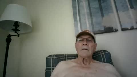 Snapshot of willnedoher chatting on 12.01.24 Willhedoher online show from 12.01.24