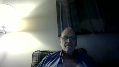 Snapshot of willnedoher chatting on 12.11.24 Willhedoher online show from 12.11.24