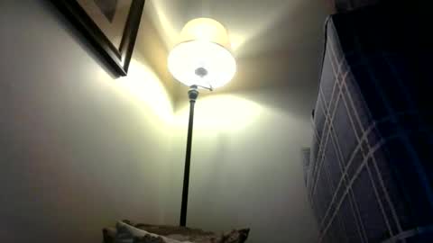 Snapshot of willnedoher chatting on 09.30.25 Willhedoher online show from 09.30.25