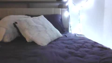 willorose123 online show from 10.23.25