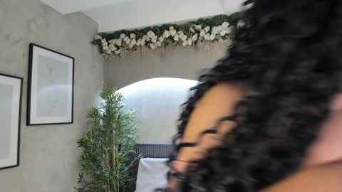 Snapshot of willow_hendrix chatting on 12.20.24 Ms Willow online show from 12.20.24