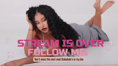 Snapshot of willow_hendrix chatting on 02.18.25 Ms Willow online show from 02.18.25