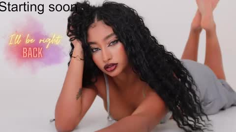 Snapshot of willow_hendrix chatting on 02.25.25 Ms Willow online show from 02.25.25