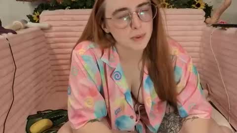 Snapshot of willowthewhips87 chatting on 04.16.26 Willow online show from 04.16.26