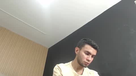 Snapshot of willsainz chatting on 01.12.26 WillSainz online show from 01.12.26