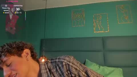Snapshot of willturneer chatting on 08.06.26 willturneer online show from 08.06.26