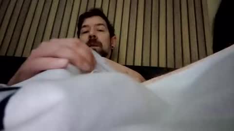 Snapshot of willybewildstone chatting on 01.12.25 willybewildstone online show from 01.12.25