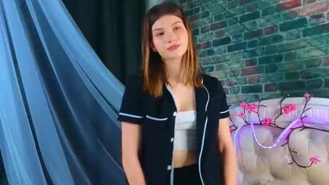 Snapshot of wilmajonson chatting on 03.27.26 Vicki3 online show from 03.27.26