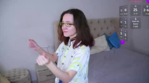 for u Alise online show from 10.17.25