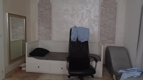WilsonJules online show from 01.04.25