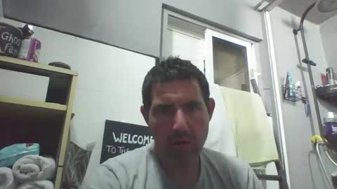 Snapshot of windowpane5 chatting on 10.13.25 windowpane online show from 10.13.25