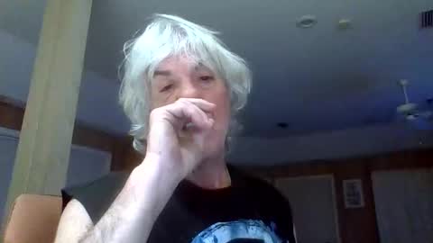 Snapshot of winedog2020 chatting on 02.24.26 Gundja Man online show from 02.24.26