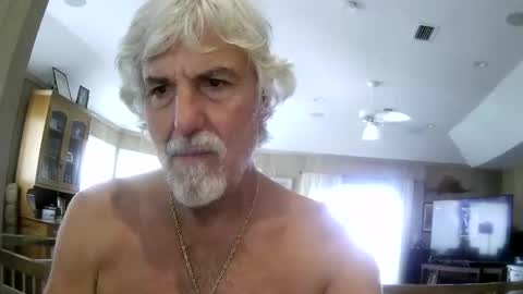 Gundja  Man online show from 05.17.26