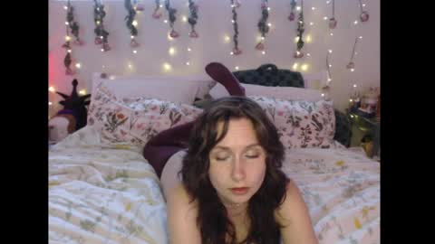 Eevie online show from 05.12.26