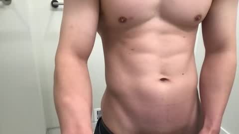 Snapshot of winsome_naked_gentleman chatting on 12.13.24 WInsome online show from 12.13.24