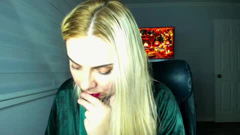 Winter Miracle online show from 10.23.25