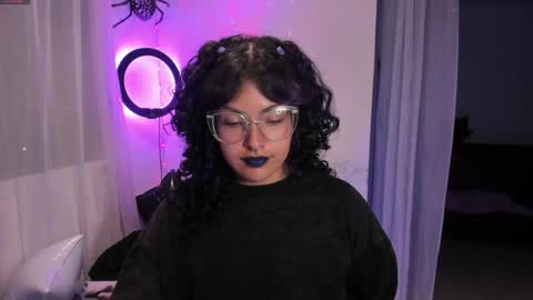     Luna Violeta  A r t i s t  online show from 12.30.24