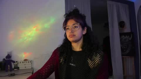     Luna Violeta  A r t i s t  online show from 02.17.25