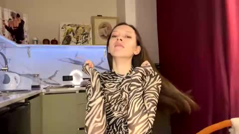 Isobelle online show from 01.25.25