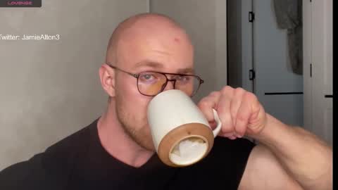 Snapshot of wlademarbergs chatting on 11.15.25 Wlademar online show from 11.15.25