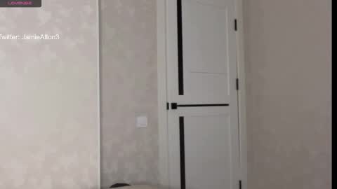 Snapshot of wlademarbergs chatting on 11.29.25 Wlademar online show from 11.29.25