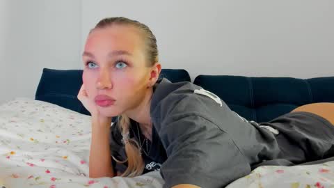 wladilia online show from 11.25.25