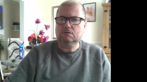 Snapshot of wobble444 chatting on 10.08.25 wobble444 online show from 10.08.25