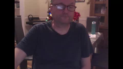 Snapshot of wobble444 chatting on 12.16.25 wobble444 online show from 12.16.25