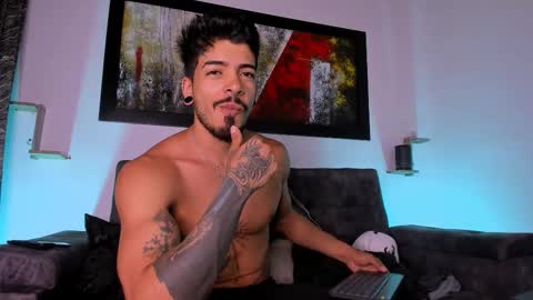 Snapshot of wolferatus chatting on 09.23.25 wolferatus online show from 09.23.25