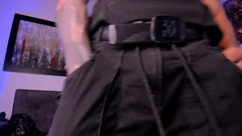 Snapshot of wolferatus chatting on 10.23.25 wolferatus online show from 10.23.25