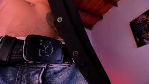 Snapshot of wolferatus chatting on 11.03.25 wolferatus online show from 11.03.25