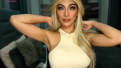 Julia online show from 03.27.26