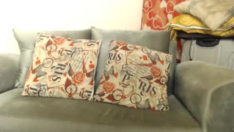 Snapshot of wonderfullight chatting on 12.26.24 SHENIEL RODRIGUEZ online show from 12.26.24