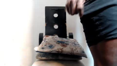 Snapshot of wonderfullight chatting on 01.19.25 SHENIEL RODRIGUEZ online show from 01.19.25