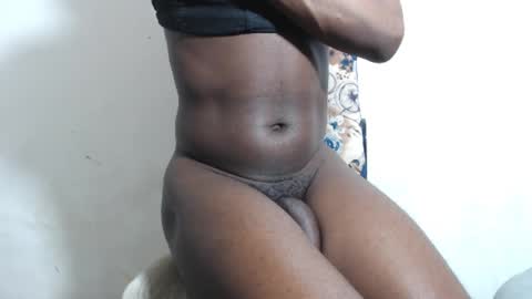 Snapshot of wonderfullight chatting on 01.28.25 SHENIEL RODRIGUEZ online show from 01.28.25