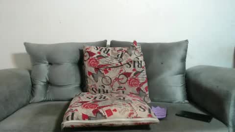 Snapshot of wonderfullight chatting on 02.05.25 SHENIEL RODRIGUEZ online show from 02.05.25