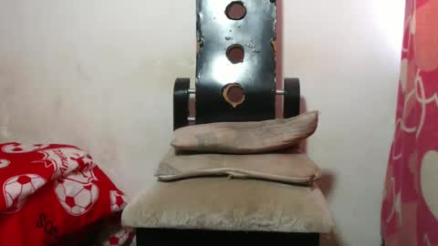 Snapshot of wonderfullight chatting on 02.15.25 SHENIEL RODRIGUEZ online show from 02.15.25