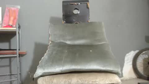 Snapshot of wonderfullight chatting on 10.16.25 SHENIEL RODRIGUEZ online show from 10.16.25