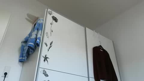 Wondergirl online show from 10.02.25