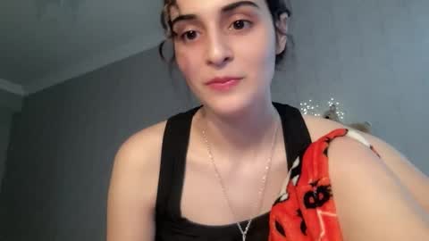 Stia online show from 11.18.25