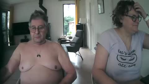 Snapshot of woodwurm chatting on 01.25.25 woodwurm and Snoeske online show from 01.25.25