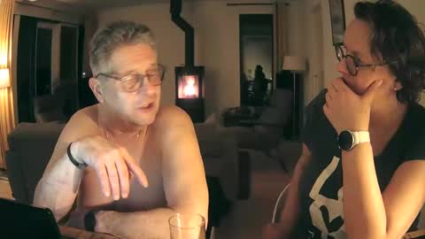 Snapshot of woodwurm chatting on 01.30.25 woodwurm and Snoeske online show from 01.30.25