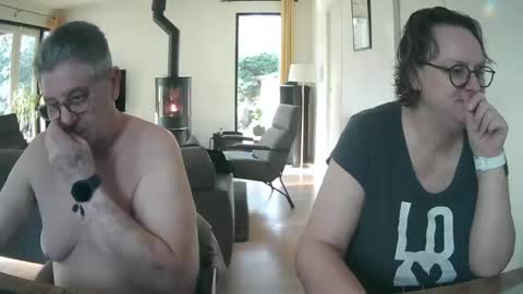 Snapshot of woodwurm chatting on 02.02.25 woodwurm and Snoeske online show from 02.02.25