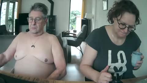 Snapshot of woodwurm chatting on 02.23.25 woodwurm and Snoeske online show from 02.23.25