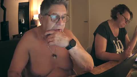 Snapshot of woodwurm chatting on 03.05.25 woodwurm and Snoeske online show from 03.05.25