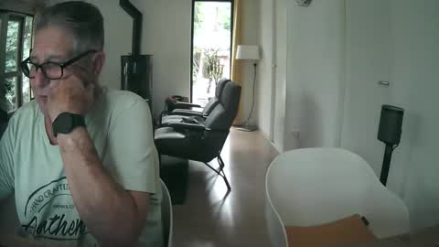 Snapshot of woodwurm chatting on 09.16.25 woodwurm and Snoeske online show from 09.16.25