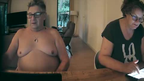 Snapshot of woodwurm chatting on 10.17.25 woodwurm and Snoeske online show from 10.17.25