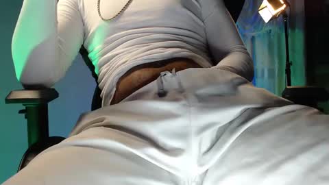 Snapshot of woondeer17 chatting on 01.19.25 Woondeer online show from 01.19.25